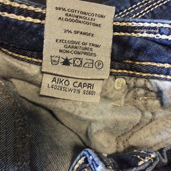 Silver jeans capris - Picture 2 of 6